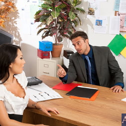 Asa Akira en and Rocco Reed in Naughty Office (foto 3) Asa Akira en 'Naughty America' and Rocco Reed in Naughty Office (Miniatura 3)