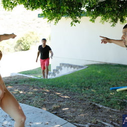 Natasha Starr in and Ramon Nomar in I Have a Wife (Photo 2) Natasha Starr in 'Naughty America' and Ramon Nomar in I Have a Wife (Thumbnail 2)