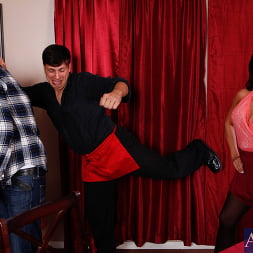 Leena Sky in and Anthony Rosano in Seduced by a cougar (Photo 2) Leena Sky in 'Naughty America' and Anthony Rosano in Seduced by a cougar (Thumbnail 2)