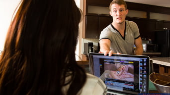Ava Dalush en 'in My Wife's Hot Friend'