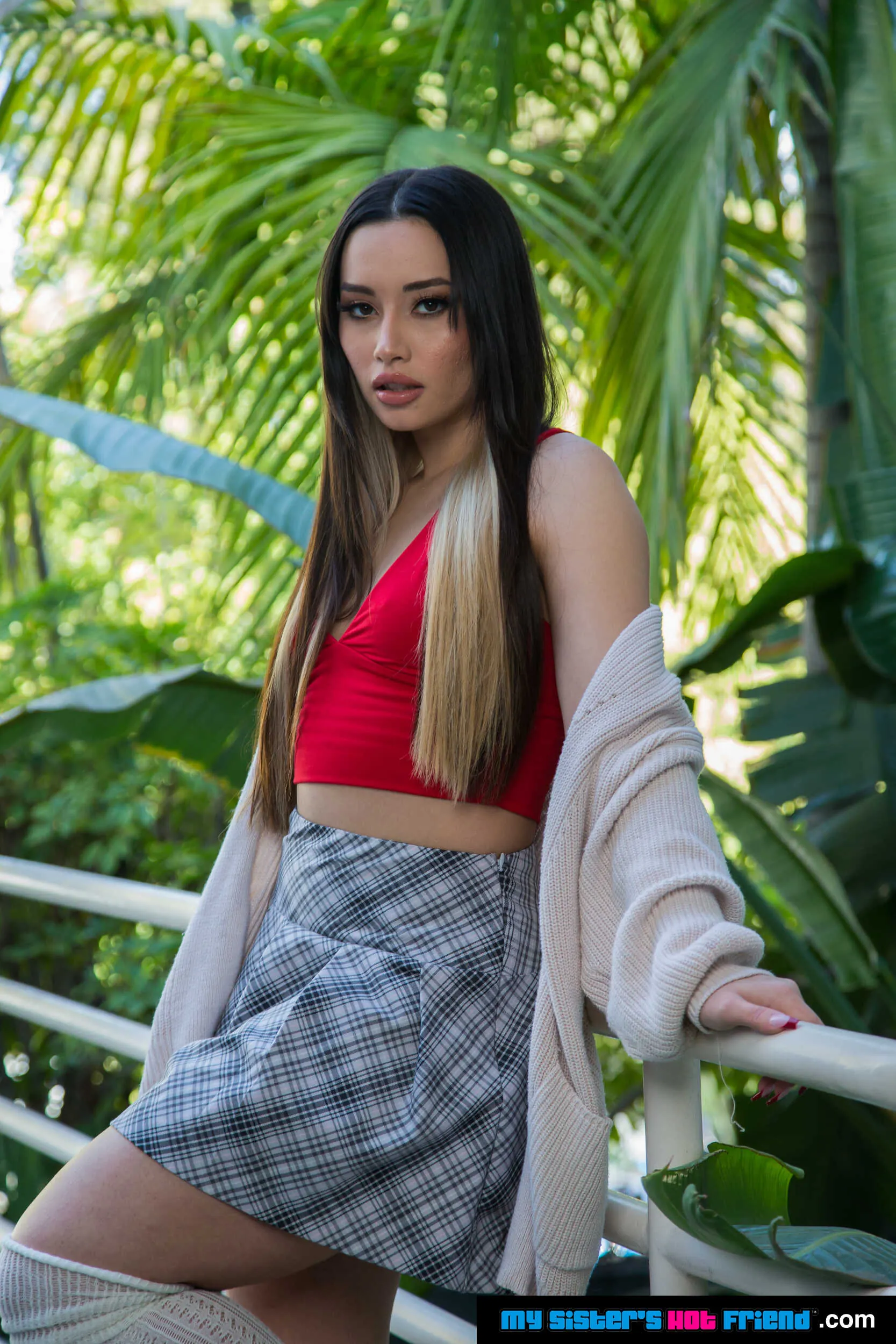 ▷ Aria Lee in Natural Latina Aria Lee gets fucked by friends brother in  his dorm room (Photo 165) | Naughty America