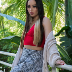 Aria Lee in My Sister's Hot Friend (Photo 165) Aria Lee in 'Naughty America' My Sister's Hot Friend (Thumbnail 165)