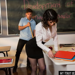 Audrey Noir in 'Naughty America' fucks her student (Thumbnail 100)