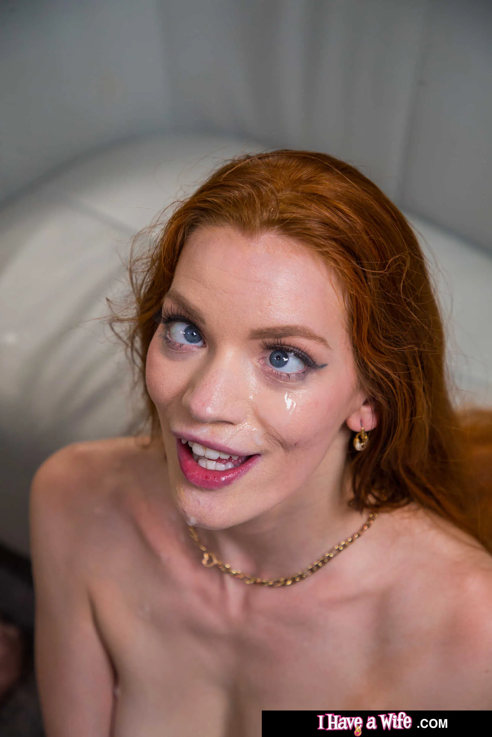 ▷ Erin Everheart in Erin Everheart wants to satisfy her employer before she  takes off for college (Photo 150) | Naughty America